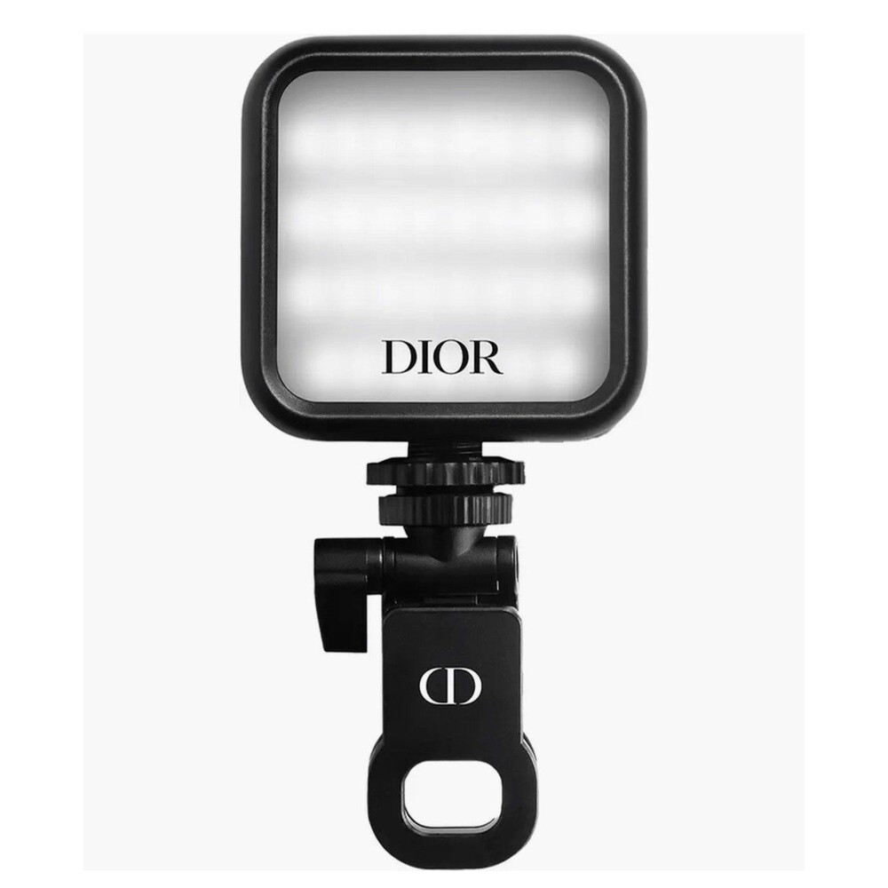 Dior ring light